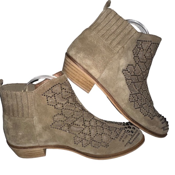 Zara Basic Suede Studded Pointed Toe Boots EU 40 - Picture 4 of 9